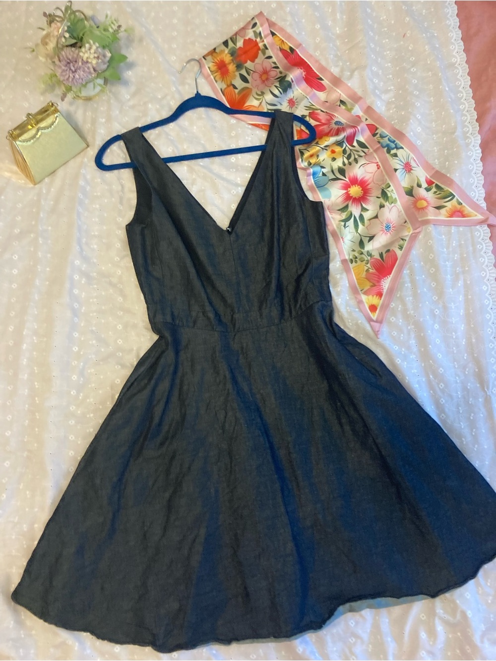 GAP Sleeveless Linen V-Neck Black Fit-and-Flare Dress